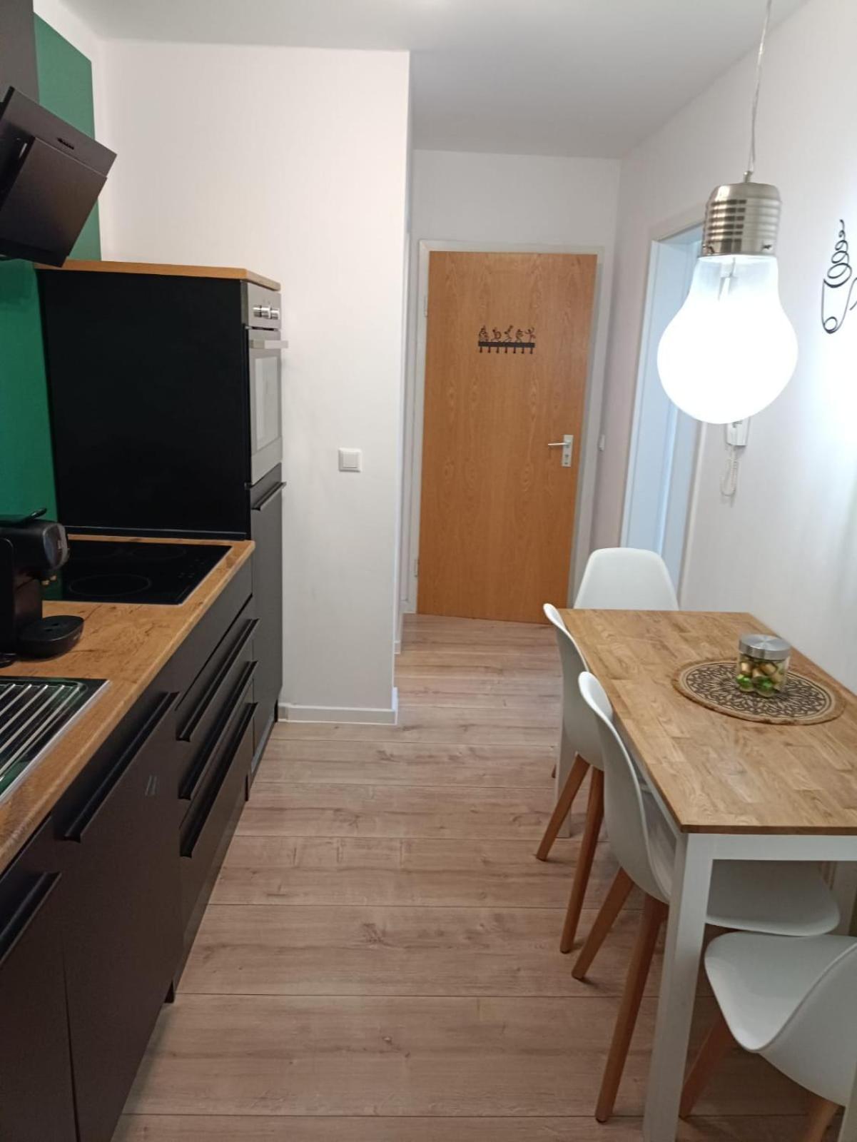 Ferienwohnung Enzian - Naehe Kapellplatz - Oeffentlicher Parkplatz - Aufzug Altötting Екстериор снимка
