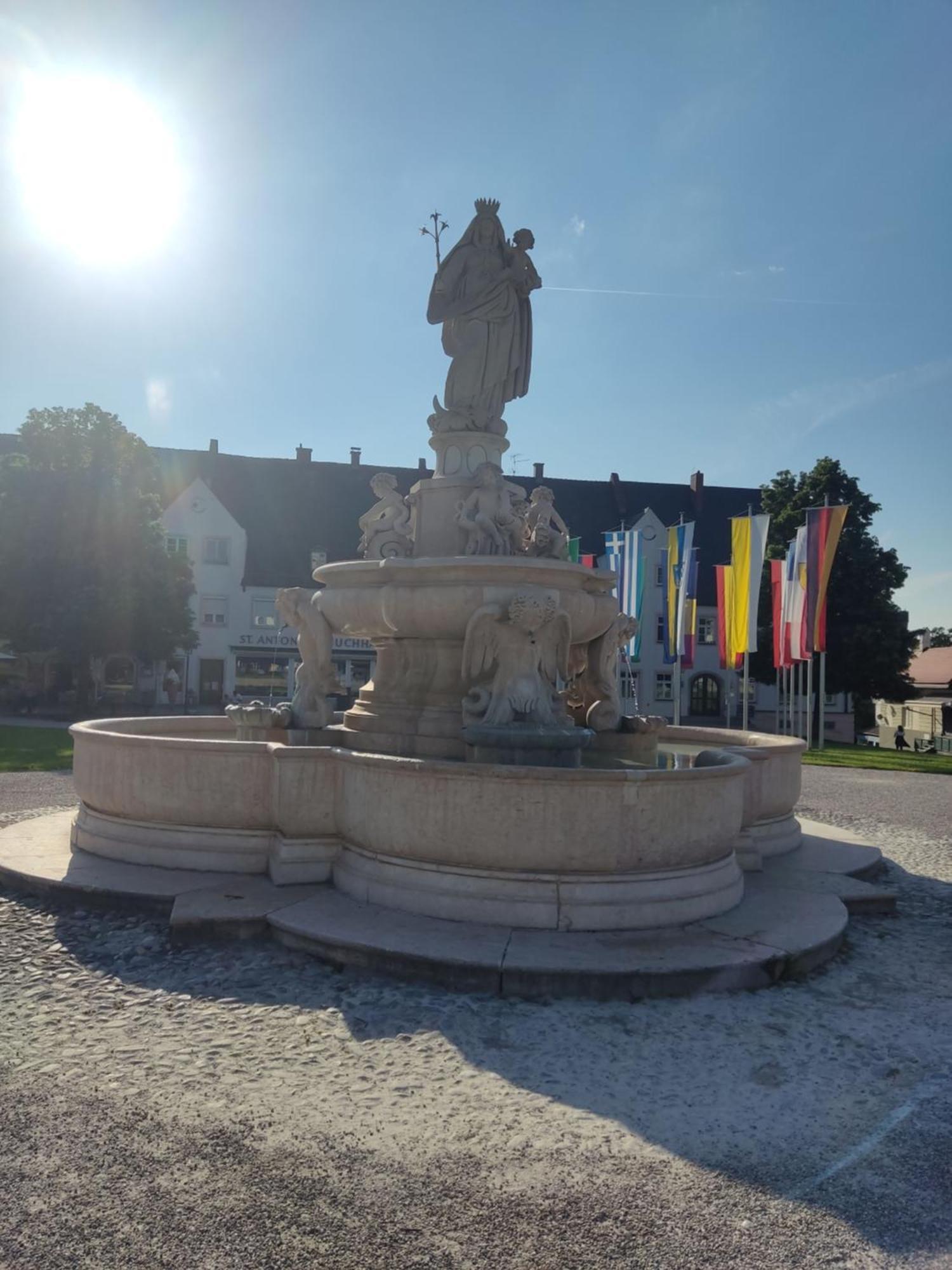 Ferienwohnung Enzian - Naehe Kapellplatz - Oeffentlicher Parkplatz - Aufzug Altötting Екстериор снимка