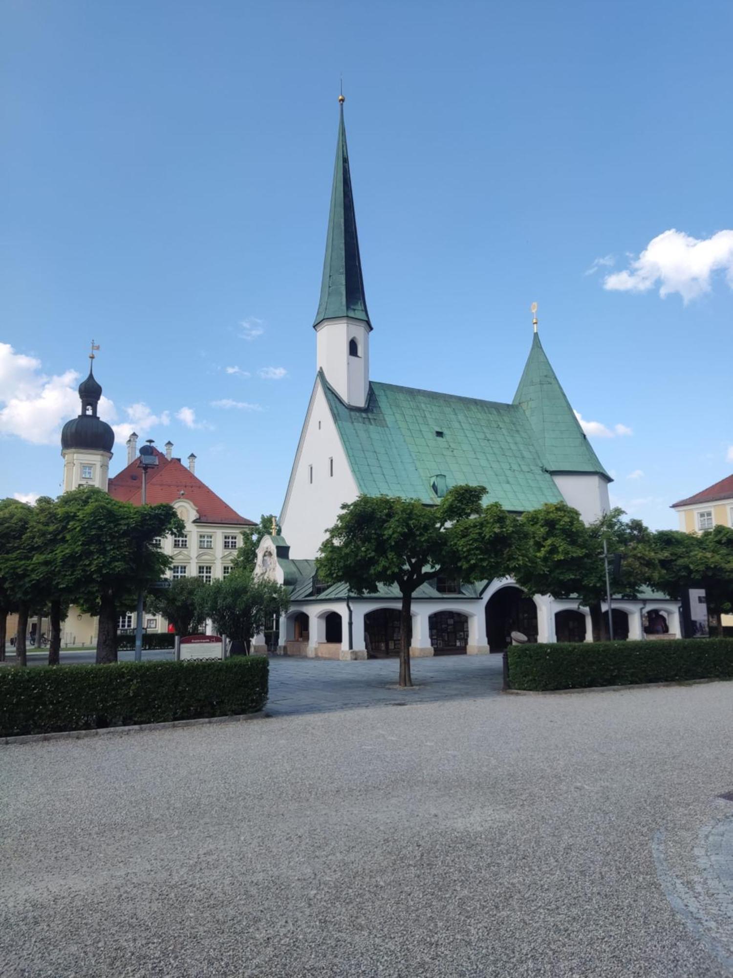 Ferienwohnung Enzian - Naehe Kapellplatz - Oeffentlicher Parkplatz - Aufzug Altötting Екстериор снимка